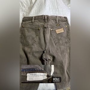 Wrangler, 31x34, faded dark brown